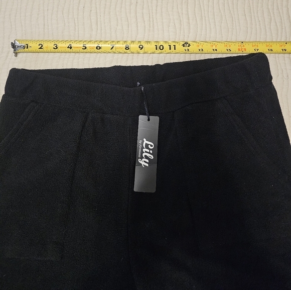 NWT Black Fleece Pants with Pockets Cozy Warm by Lily - Picture 4 of 7